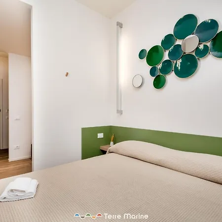 14, Terre Marine Apartment