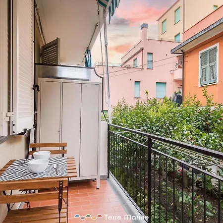 14, Terre Marine Apartment